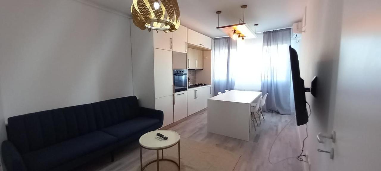 Preciziei 1Br Luxury Apartment With Fast Wifi, Self Check In And Parking Bükreş Dış mekan fotoğraf